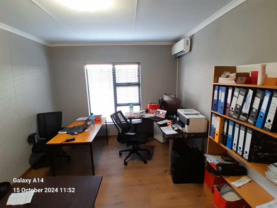 6 Bedroom Property for Sale in Protea Park North West